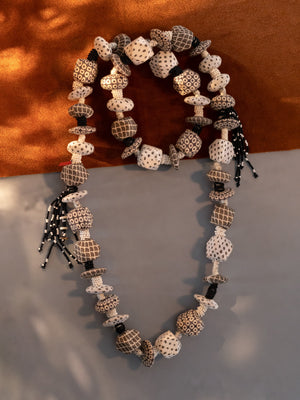 Konara  Black Necklace