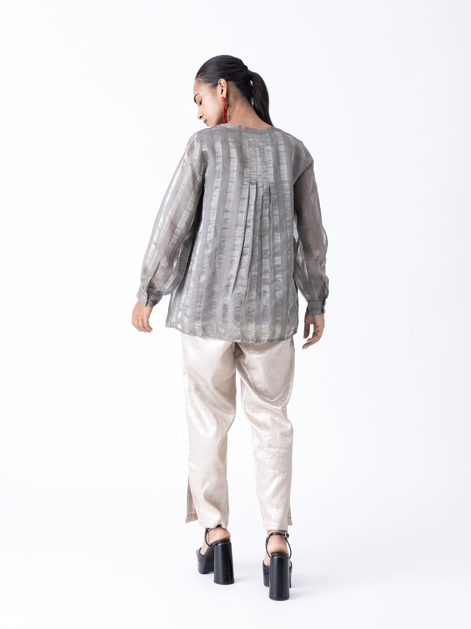 Yamaboushi Grey Top