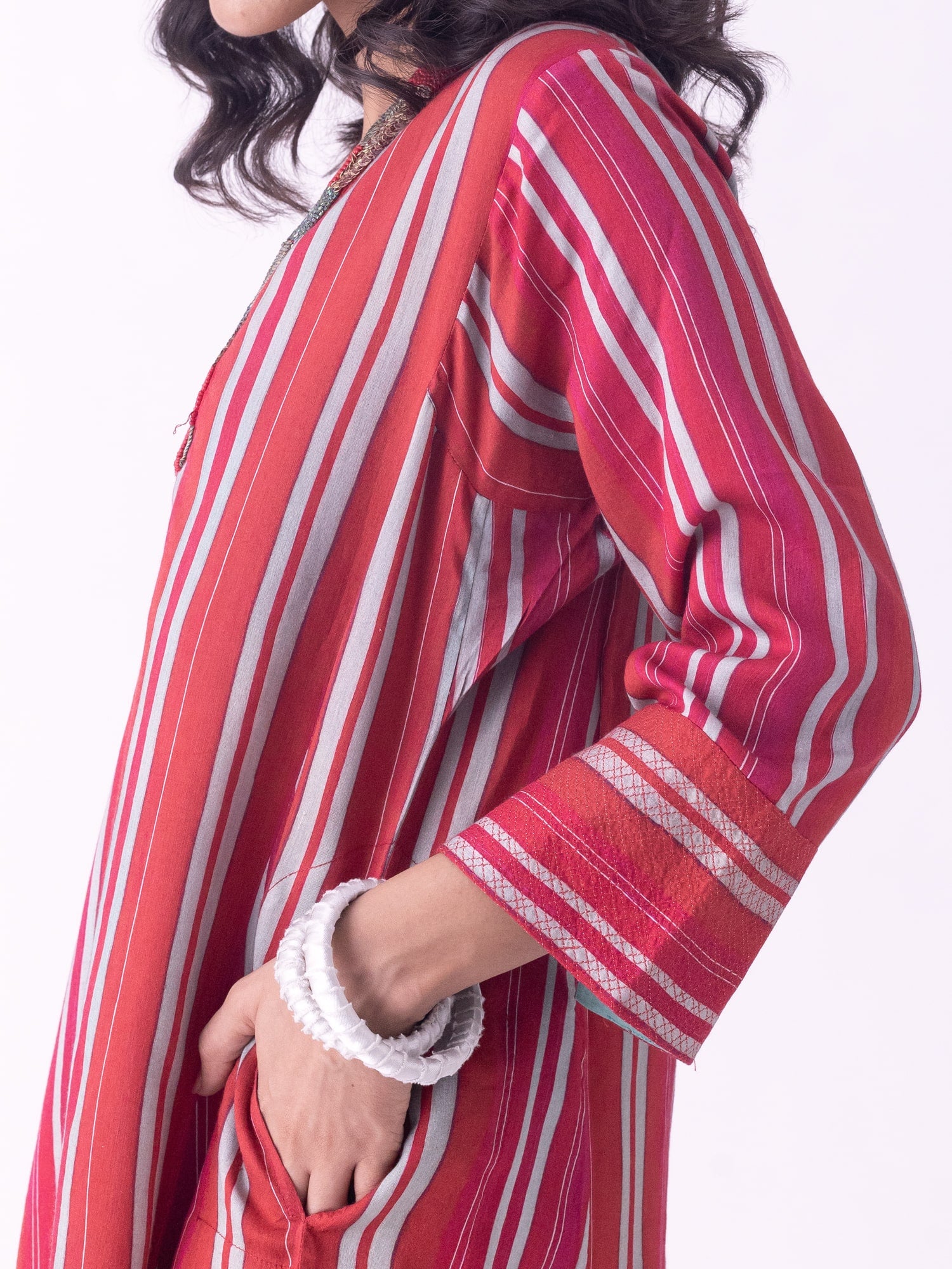 Tantu Kurta