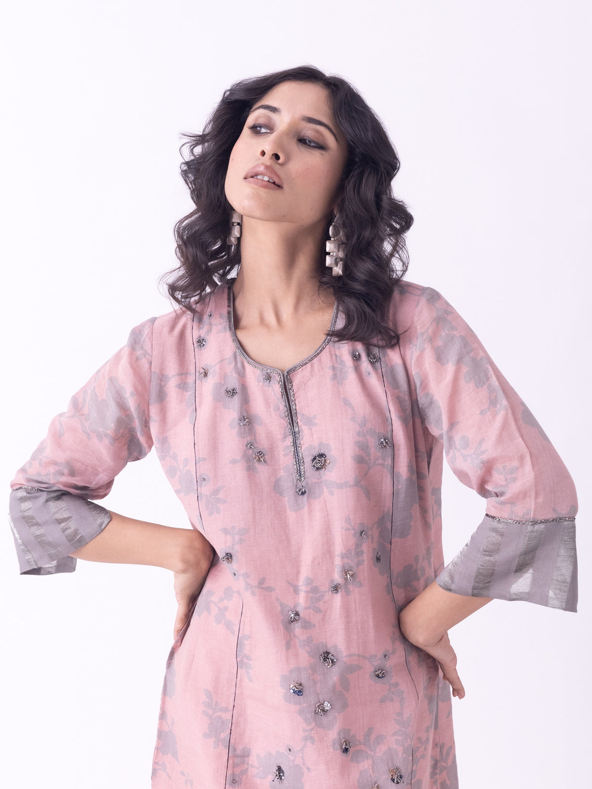 Ishira Kurta