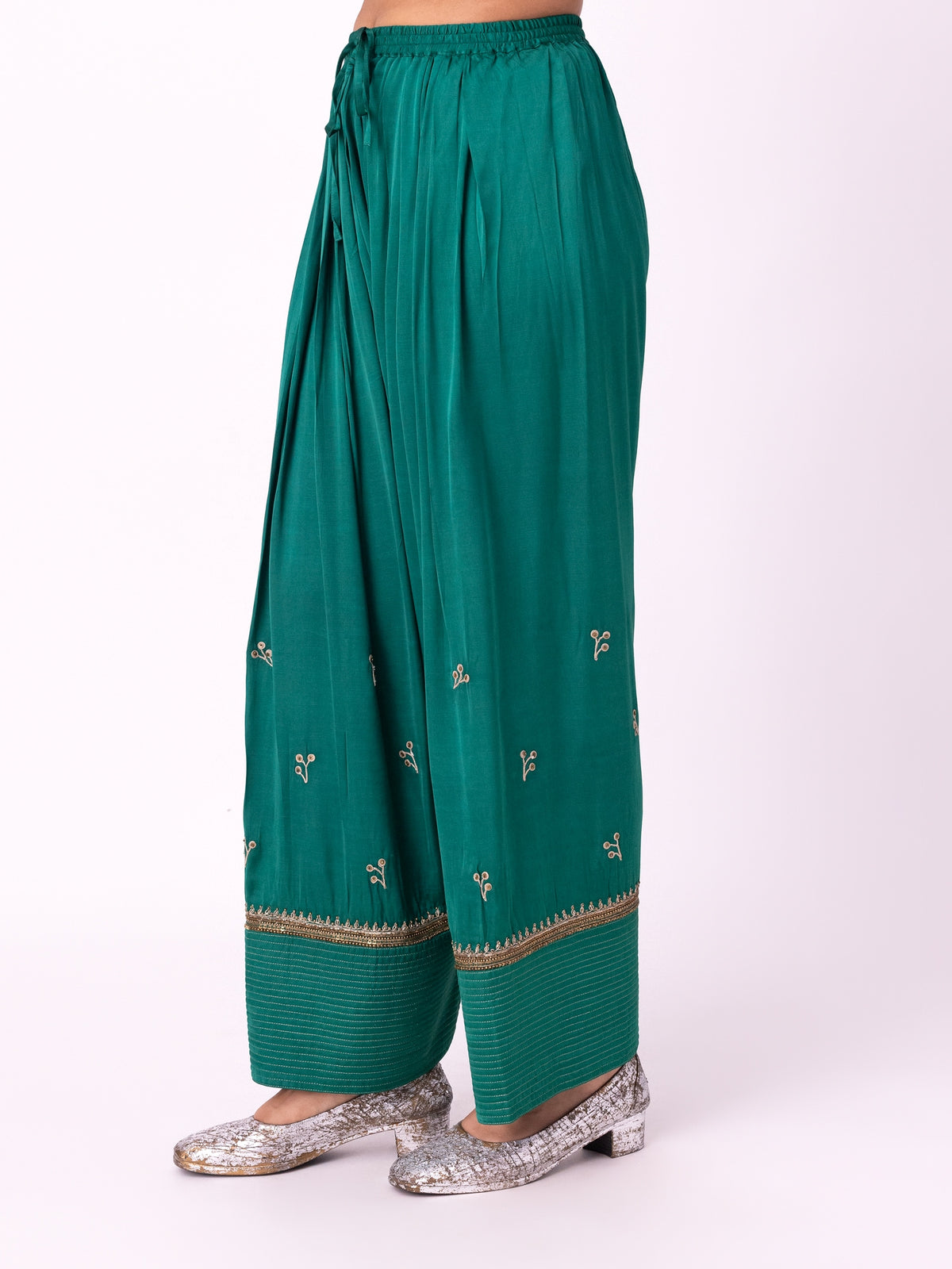 Nazneen Salwar