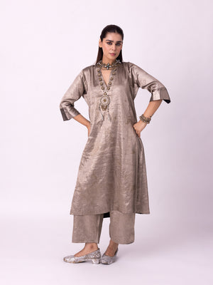 Dureena Kurta