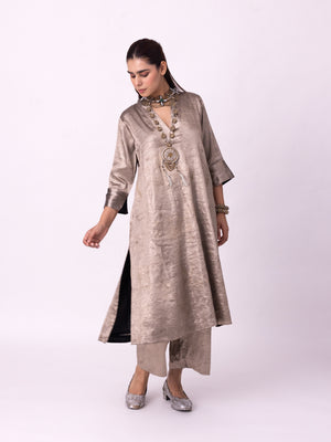 Dureena Kurta