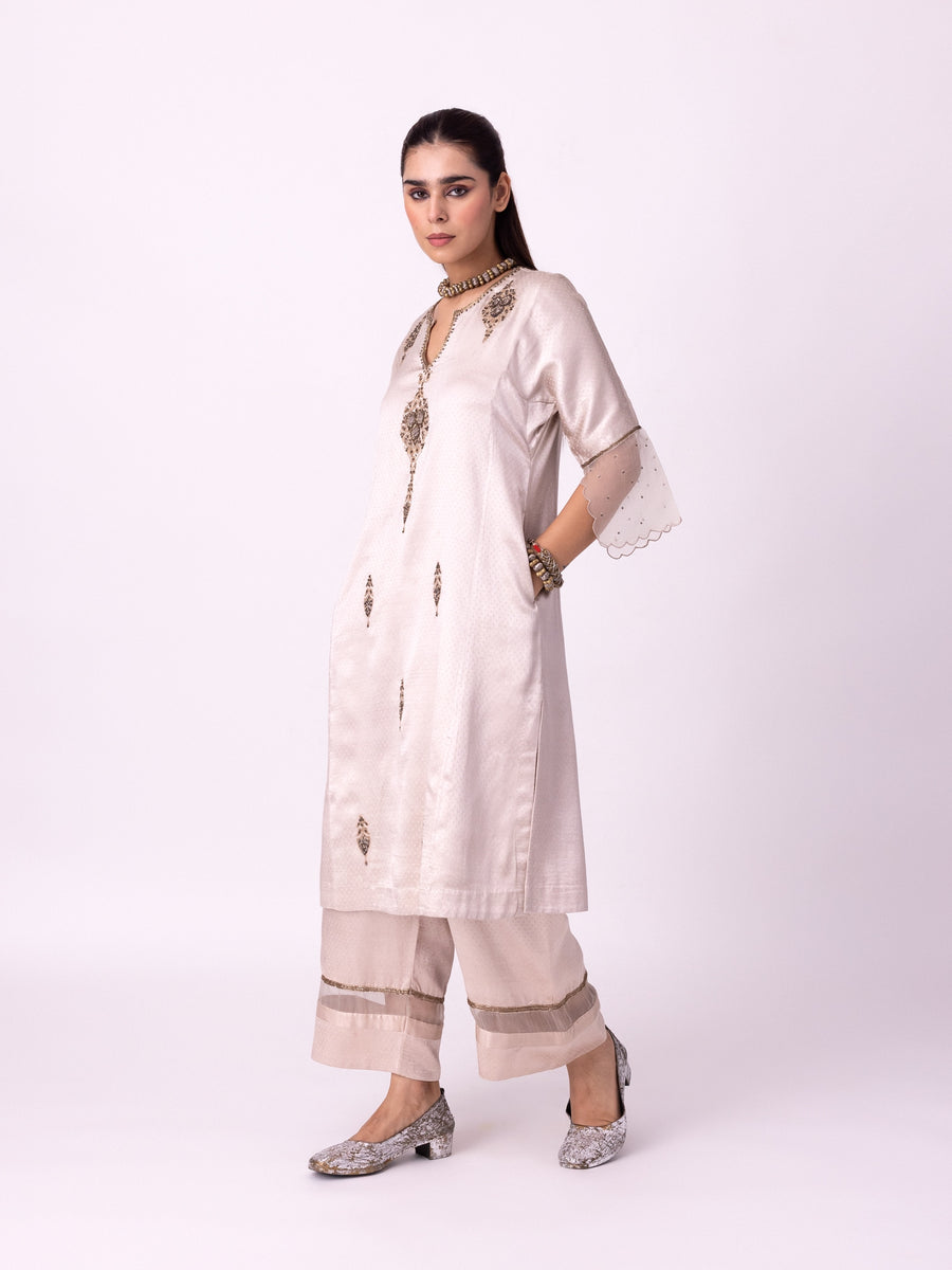 Khaab Kurta