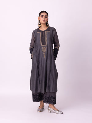 Nefert Kurta