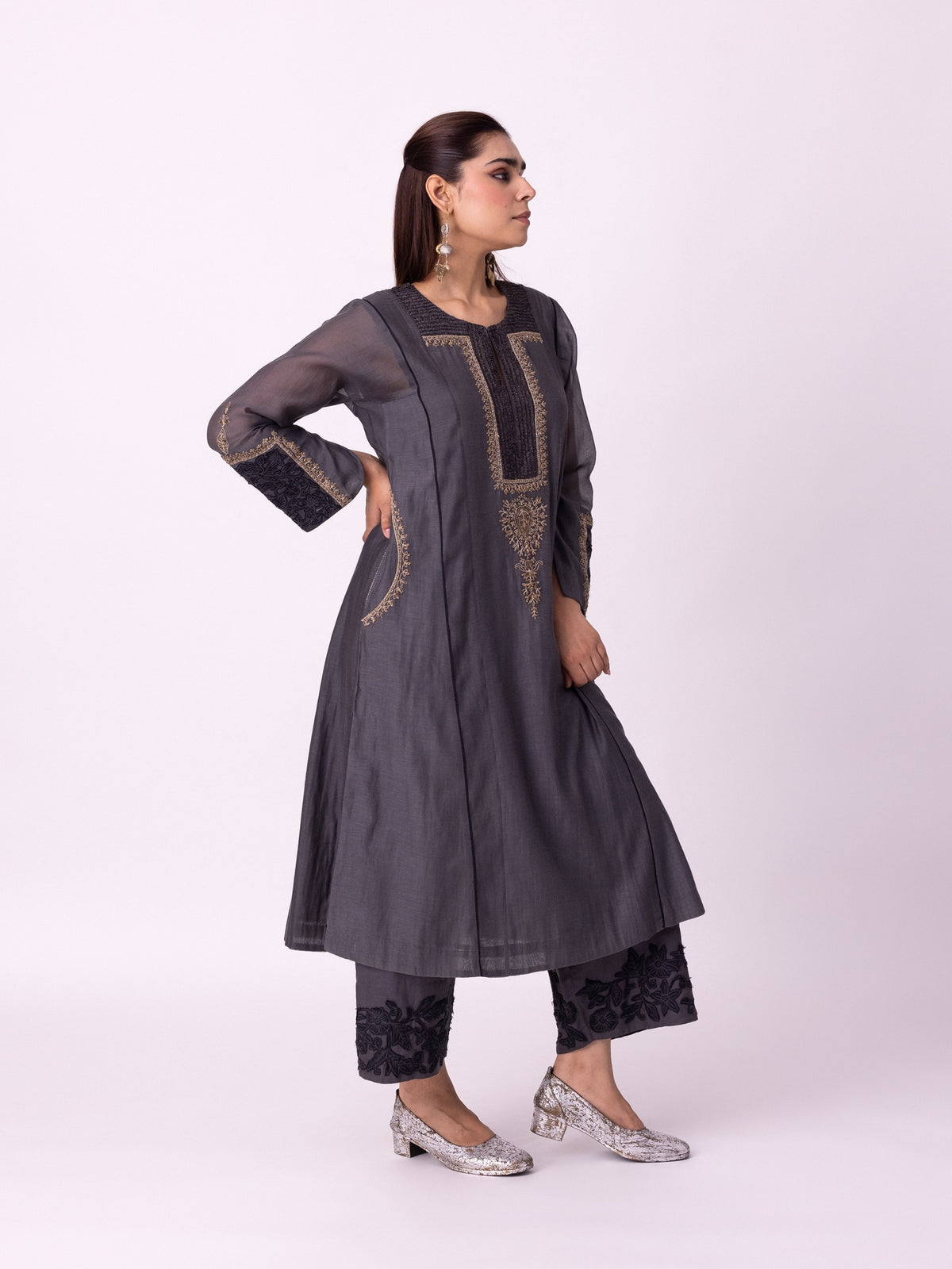 Nefert Kurta