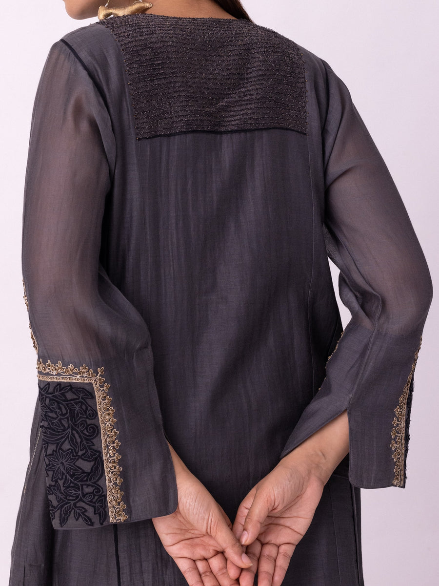 Nefert Kurta
