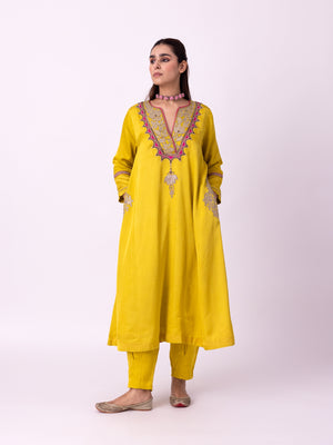 Peshwaz Kurta