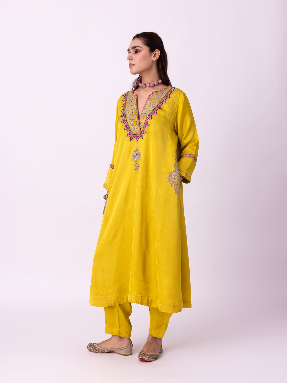 Peshwaz Kurta