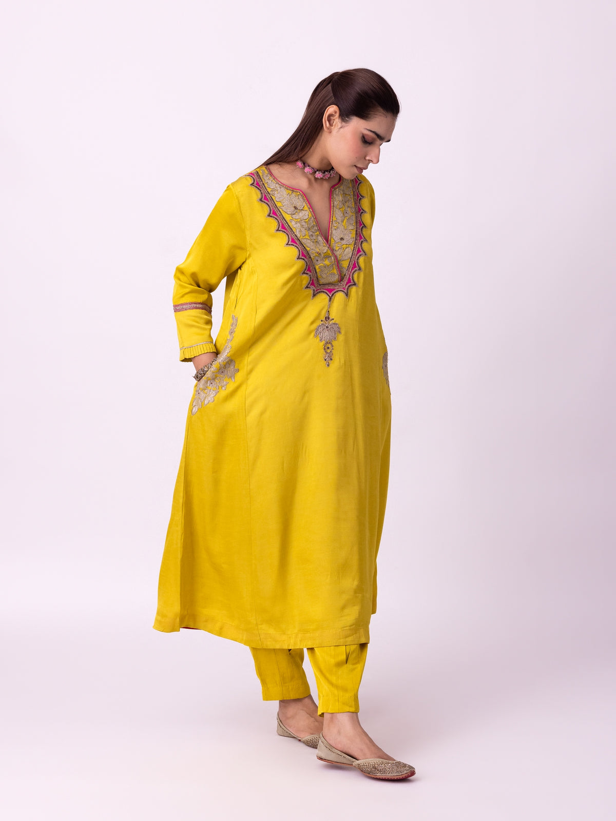 Peshwaz Kurta