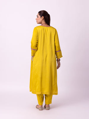 Peshwaz Kurta