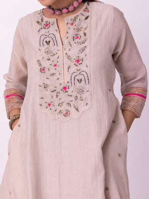 Zariyat Kurta