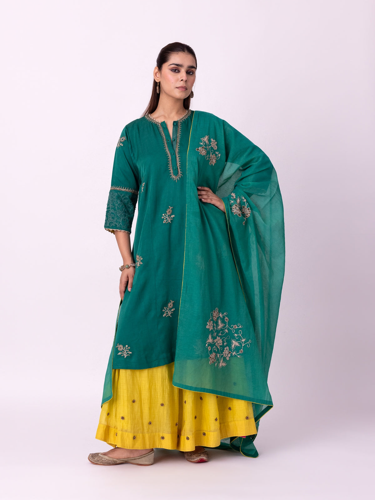 Abeer Long Kurta