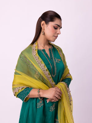 Vadha Dupatta