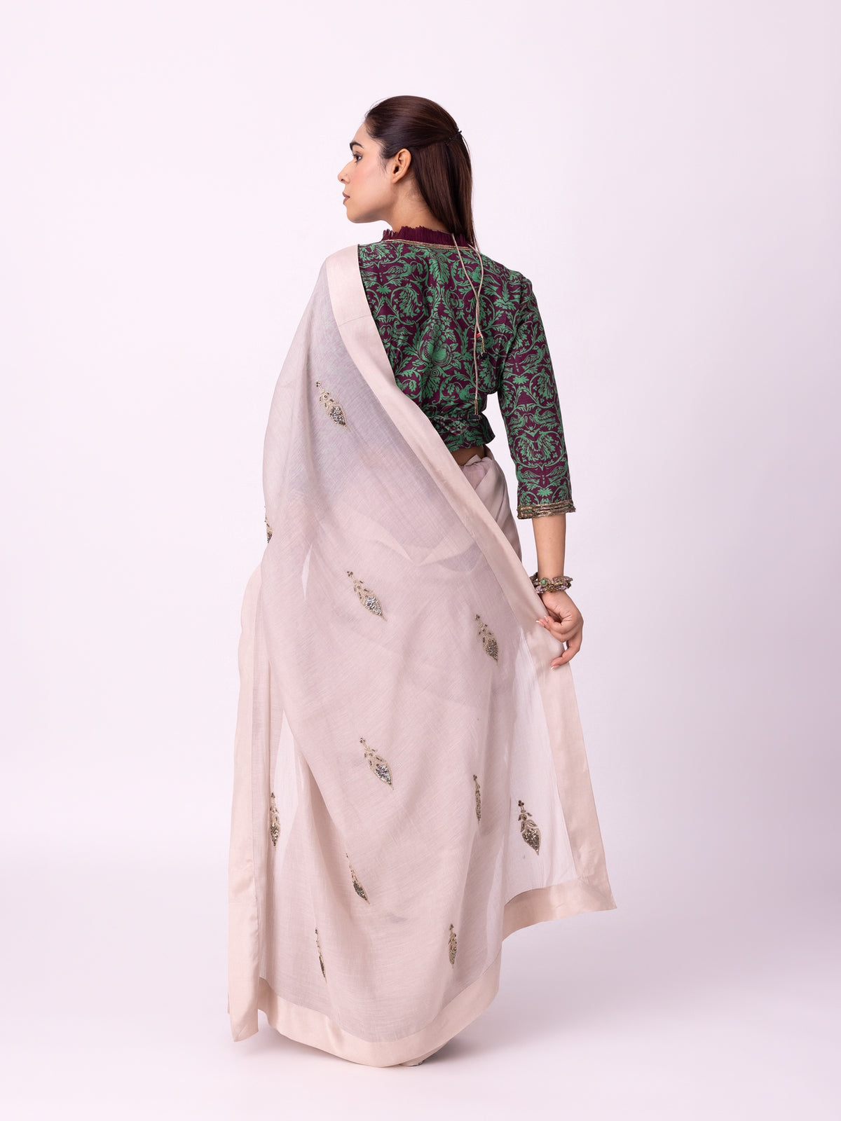 Avani Saree