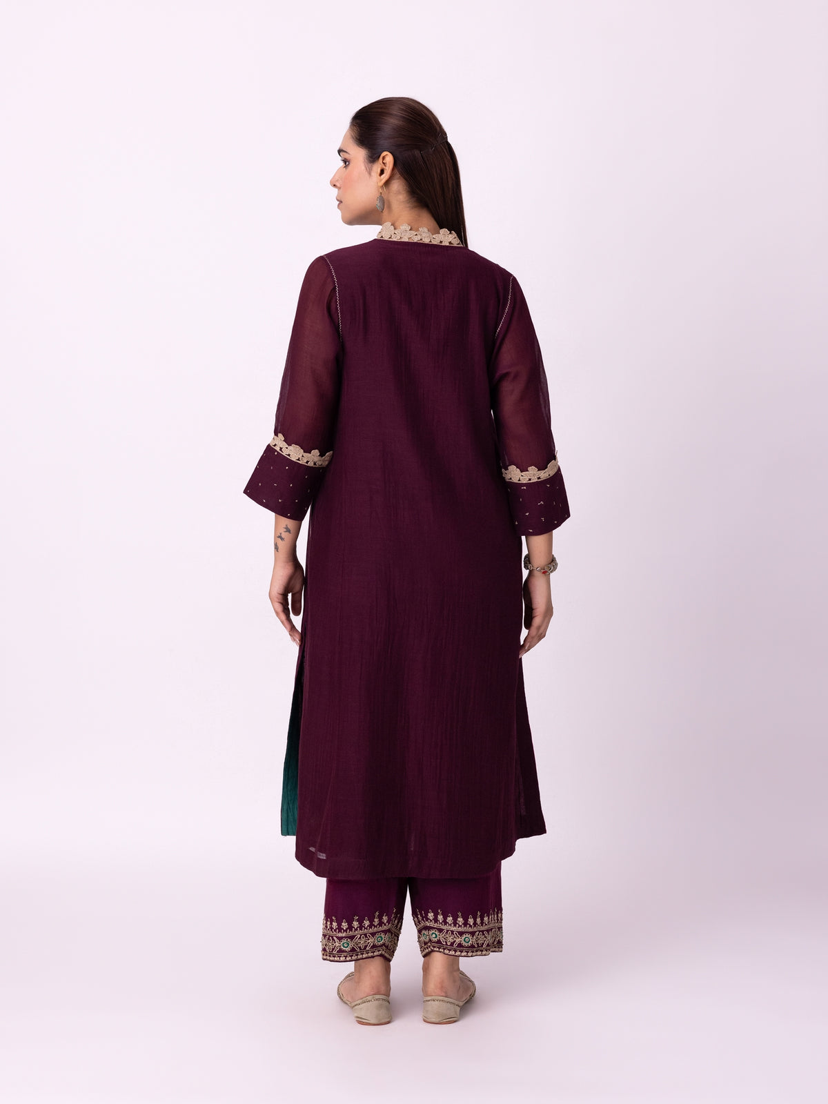 Amra Kurta