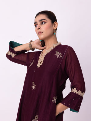 Amra Kurta