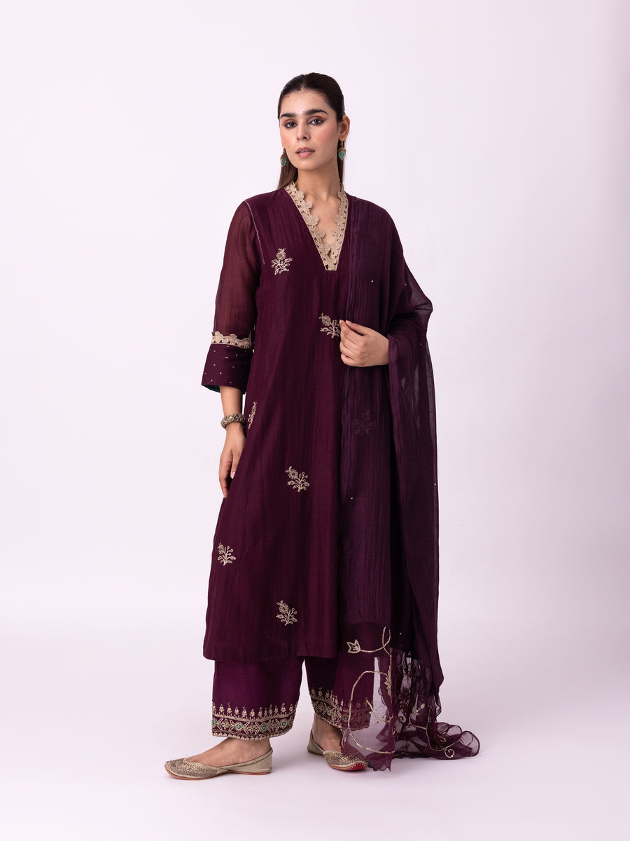 Amra Kurta