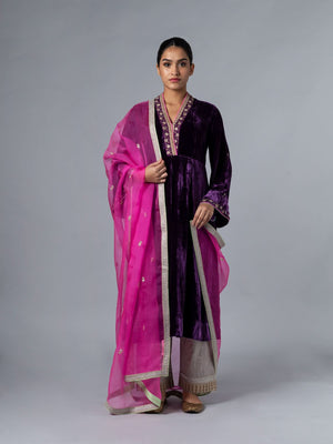 Banu Kurta