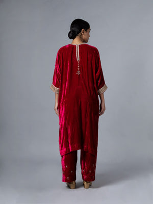 Zinat Kaftan