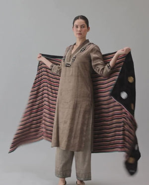 Ngul Shawl