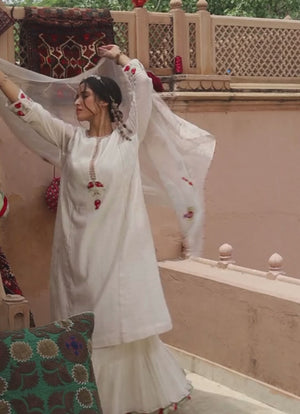 Basma Natural Kurta