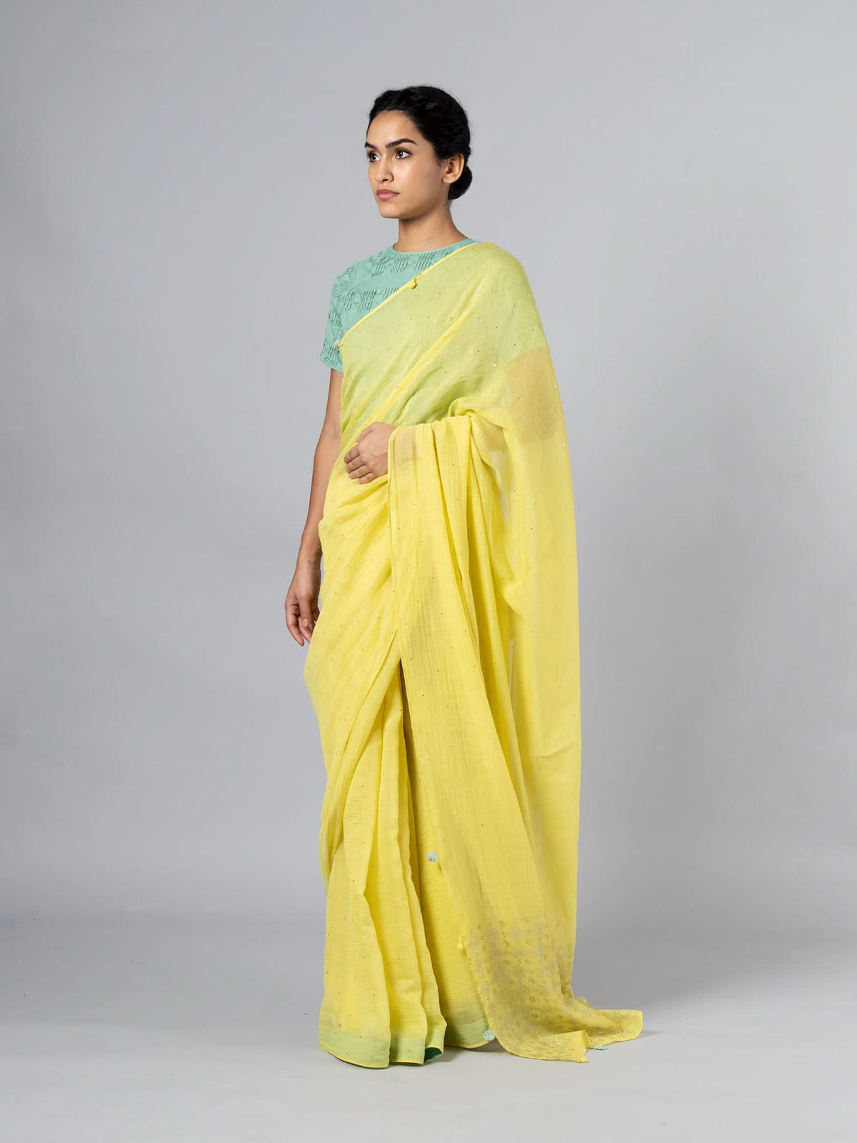 Ahina Saree